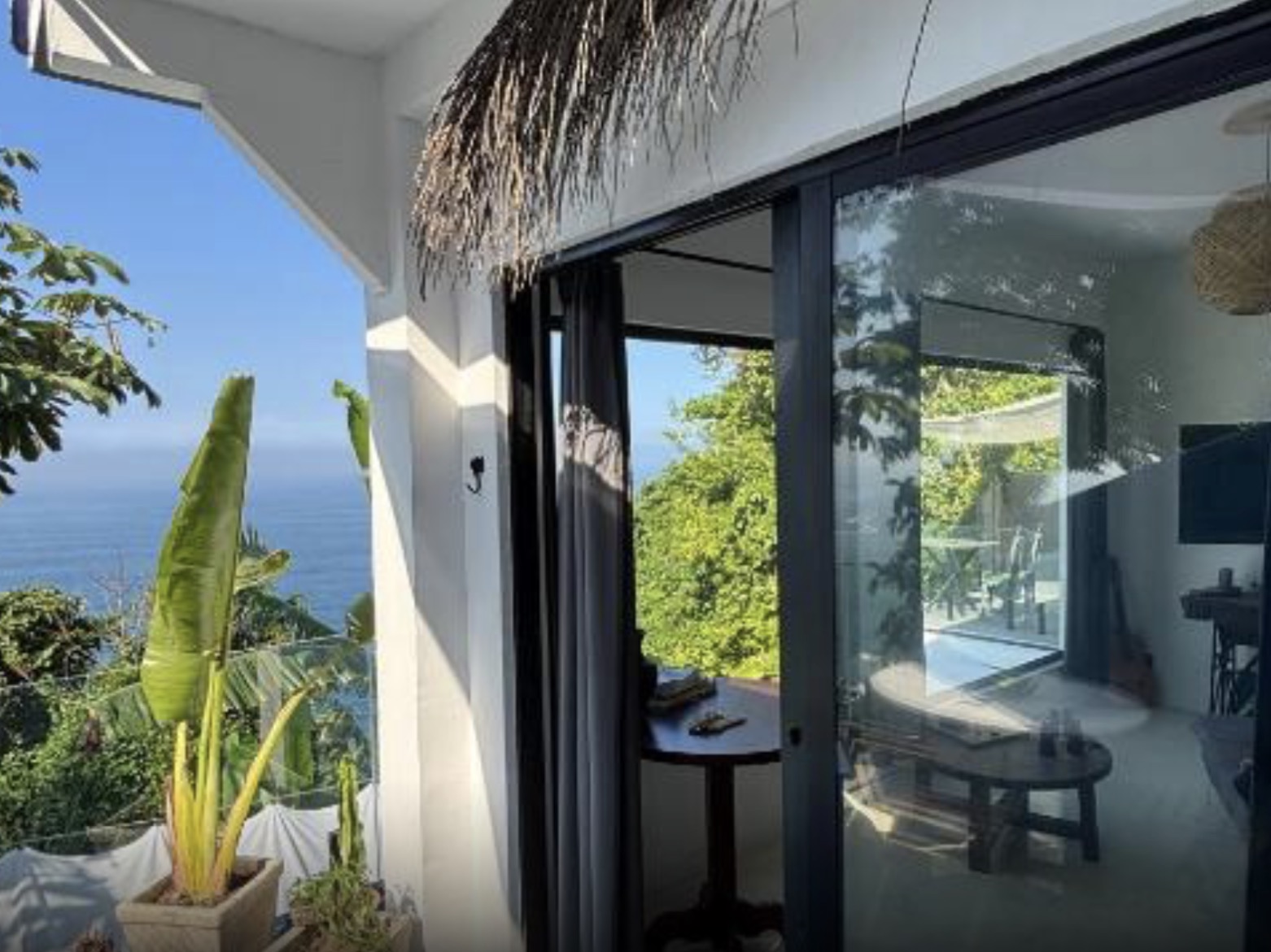Terraço privativo do Bossa Nova com vista para o oceano, Casa Papillon.